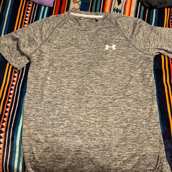 Under armour headgear top - Picture 1 of 1